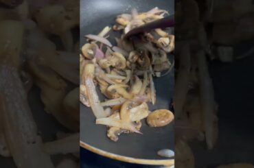 Carmelized Mushroom and Tomato Flatbread #food #healthy #viral  #recipe #foodie #easy #everyplate