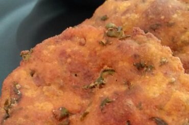 Leftover Upma Puri | Khasta Puri | New Style Puri Recipe | Healthy snack | #shortsfeed #shortvideo