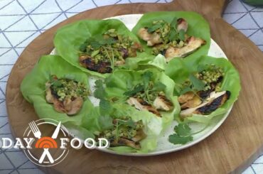 Bobby Flay’s grilled chicken with honey mustard glaze: Get the recipe!