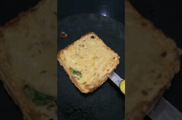 Sasur ji ki farmish thi ki bread pakode bna do#healthy recipe of bread pakode #tawe p #with out oil