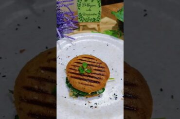 Veg Cheese Grilled Bagel Sandwich Recipe | Homemade Bagel Bread | #shorts