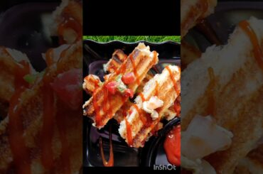 veg grilled sandwich in 5 min #food #viral #trendingvideo #youtubeshorts #streetfood