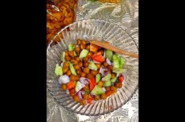 yummy chickpea salad for healthy weight loss#khushbooirum#shorts