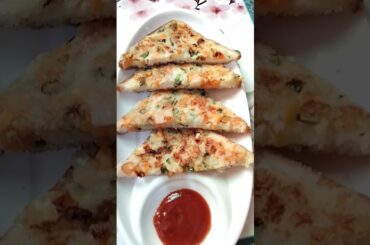 Crispy Suji Bread Toast #breadsnacks #shorts #suji #rava #bread #breadrecipe #breadtoast #snacks