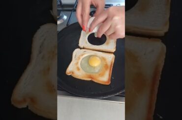 healthy breakfast idea | leftover bread wit egg #youtubeshorts #viral #trending #subscribe #ytshorts