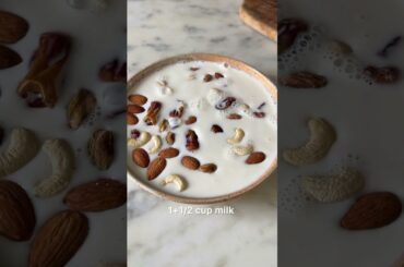 *SUPER EASY* DRY FRUIT MILKSHAKE RECIPE | HOW TO MAKE HEALTHY DRY FRUIT MILKSHAKE AT HOME #shorts