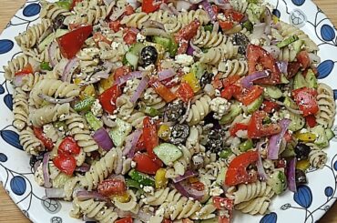 Greek Pasta Salad | Healthy Salad Recipe
