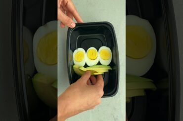 Avocado & egg breakfast meal prep: 10 mins prep, 290 calories & 15g protein | FeelGoodFoodie