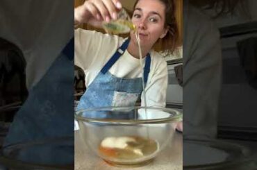 Best Banana Bread Recipe (COPYCAT Starbucks recipe)