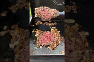 20 minute meal idea: Chopped Cheese Sandwich #food