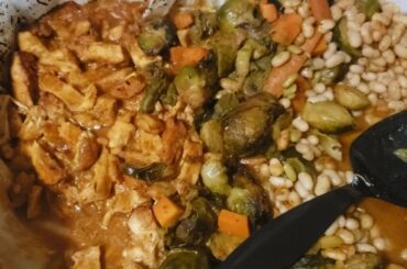 Quick Dinner Ideas: BBQ Chicken with Brussels Sprouts, Green Beans, Navy Beans, and Mashed Potatoes