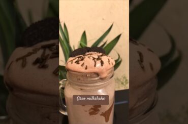 Oreo milkshake |Oreo milkshake recipe #foodiefoodie #youtubeshorts shorts #shorts #viralshorts