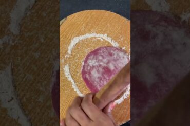 Simple and Healthy breakfast#beetroot chapathi#shots #shorts feed #viral#kidsrecipe#weight loss roti