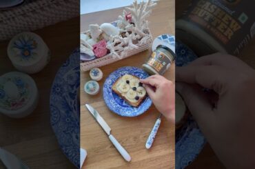 Quick and healthy sandwich recipe! Using vegan cashew butter! Healthy breakfast recipes