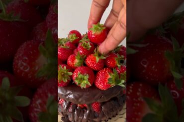 Easy Vegan Chocolate Cake Recipe #shorts