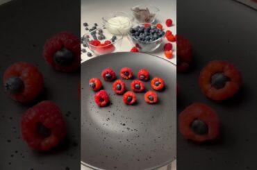 Easy and Healthy Frozen Berry Bites! #healthyfood #recipe #fitfood #easyrecipe #foodforweightloss