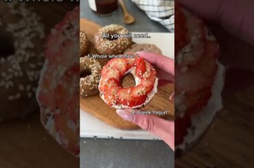 You NEED this two ingredient healthy bagel recipe! #healthylifestyle #healthyfood #recipe #shorts