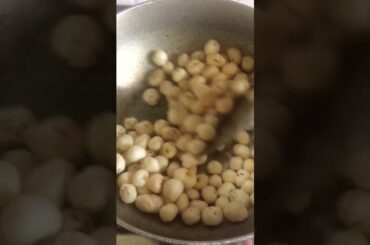 crunchy roasted makhana recipe / weightloss recipe / easy snacks / #weightlosssnacks #trending