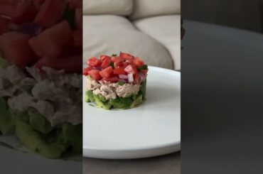 How to make a Tuna Stack #wildplanet #easylunch #healthyrecipes #tuna #shorts #proteinpacked #recipe