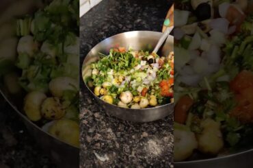 Makhana Chaat recipe| Healthy snacks recipe #shortsfeed #youtubeshorts #chaatrecipe #shorts