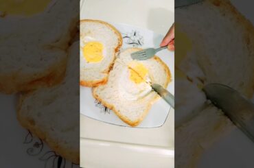 easy bread egg poach.it is very healthy food.#foryourpage #foryou #vrial #shorts #eggpoach #bread