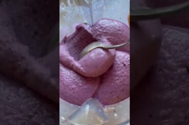 Purple Berry Bliss: Delicious Frozen Mixed Berry Smoothies for Weight Loss