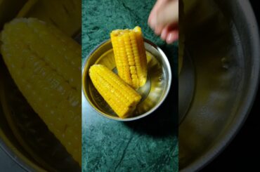 Corn Recipe / Boiled Corn Recipe / Healthy Snacks / Street Style Bhutta Recipe #shorts