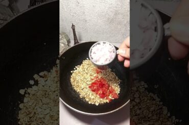 oats bhelpuri recipe, healthy bhel #healthysnacks #shorts #youtubeshorts  #oats #weightlossrecipes