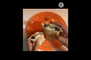 Healthy pita bread sandwich #pitabreadrecipe #kuboos #shortsvideo #shortsyoutube #youtubeshorts #fyp