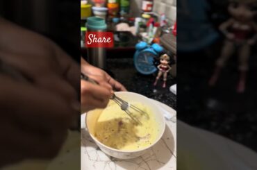 Instant Rava Idli #breakfastideas  #healthysnacks #ytshorts #shortsvideo #maithil #viral