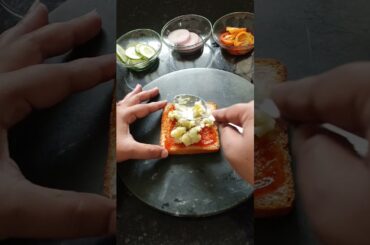 Street style sandwich|sandwich recipe#youtubeshorts#shortsvideo#viral#trending#streetstyle