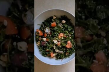 KALE ARUGULA SALAD with WALNUTS |  SUPER HEALTHY #kale #arugula #salad #recipe #food #salads #walnut