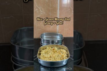 #shorts #ytshort Kids Simple Lunch Snackbox Recipe Idea  #lunchbox #snack/Green Moong dal Gravy/Rice