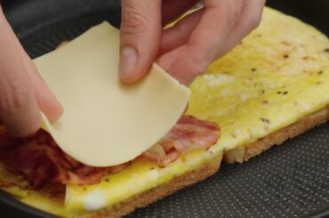 Crispy Breakfast Sandwich - Most Delicious One Pan Egg Toast