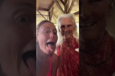 Treehouse Recipes: How To Make Papaya Seed Salad Dressing