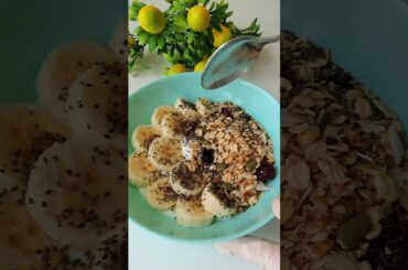Healthy Breakfast Recipes/Weight loss dessert/Granola fruit bowl