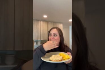 what i eat in a day in a calorie deficit to lose weight #fyp #caloriedeficit #wieiad #shorts