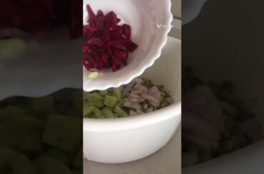 Crunchy and healthy snacking #sprout recipe #salad recipes #instantrecipe#Ruchika Gupta