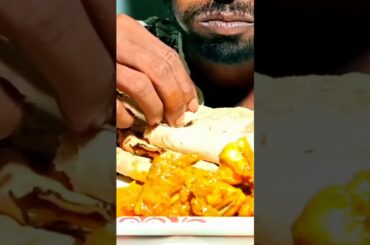 roti and chicken curry #chicken #whiterice #spicy #eatingshow