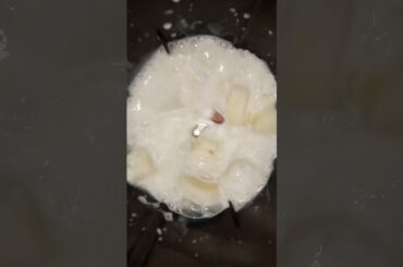 Banana Apple Smoothie | Healthy Breakfast Recipe | Apple Banana Milkshake | Healthy Milkshake