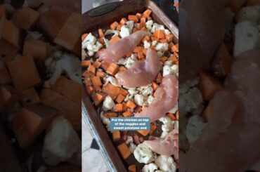 1 Sheet Pan Healthy Chicken Dinner!