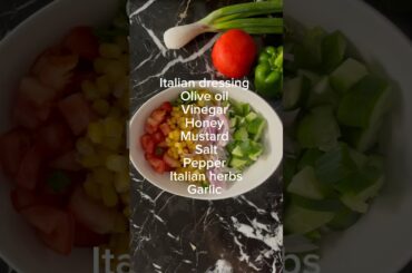 A quick everyday salad with grilled chicken #shortsyoutube #viral #food #shorts #healthy #asmr