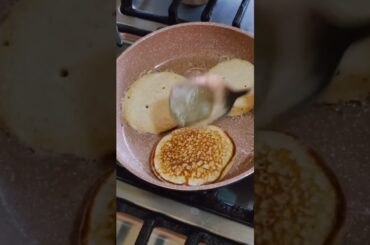healthy oatmeal pancakes for breakfast #shorts #food #pancake #oats #oatmeal #housemaid