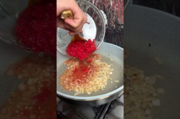 Cheap And Low Calories Breakfast With Egg And Tomato   #weightloss #food #highprotein #recipe