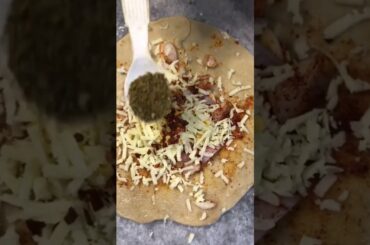 Tasty Tiffin Recipe  - CHEESE PARATHA | Healthy Paratha #paratha #youtubeshorts #shorts #lunchbox