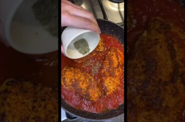 Healthy Chicken Parm - Crazy Macros - High Protein, Low Fat! #easyrecipe #recipes #chicken