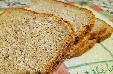 Easy and Healthy Sprouted Wheat Flour Whole Grain / Multigrain Bread in a Bread Machine
