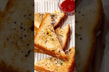 Quick Dahi Tadka Sandwich! #recipe #shorts #sandwich #healthy #dahitadka #cooking