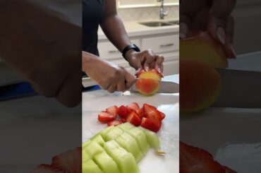 Quick Lunch: Grilled Cheese Sandwich & Fresh Fruits #youtubeshorts #cooking #shortsviral #shorts