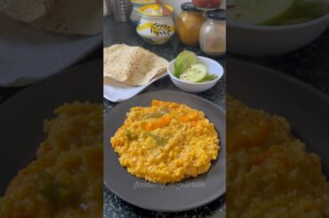 Work from home pe banaya 30 mins wala easy & healthy lunch | Oats Khichdi #shorts #youtubeshorts